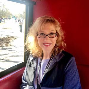 Meet your Posher, Dana